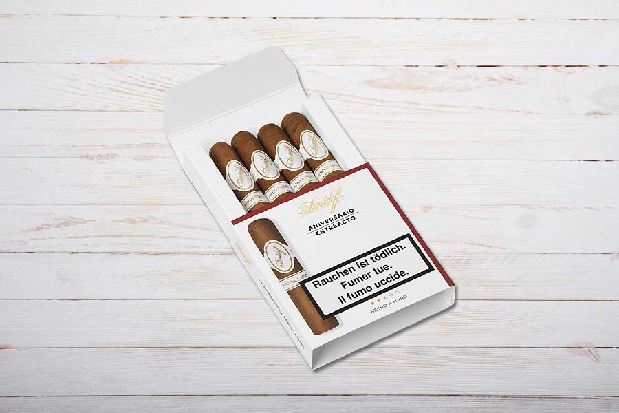 Davidoff Cigars Aniversario Entreacto, Short Corona, Box 4er