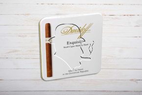 Davidoff Signature Exquisitos, Small Cigar, Ring 22, Länge: 95 mm, Box 10er