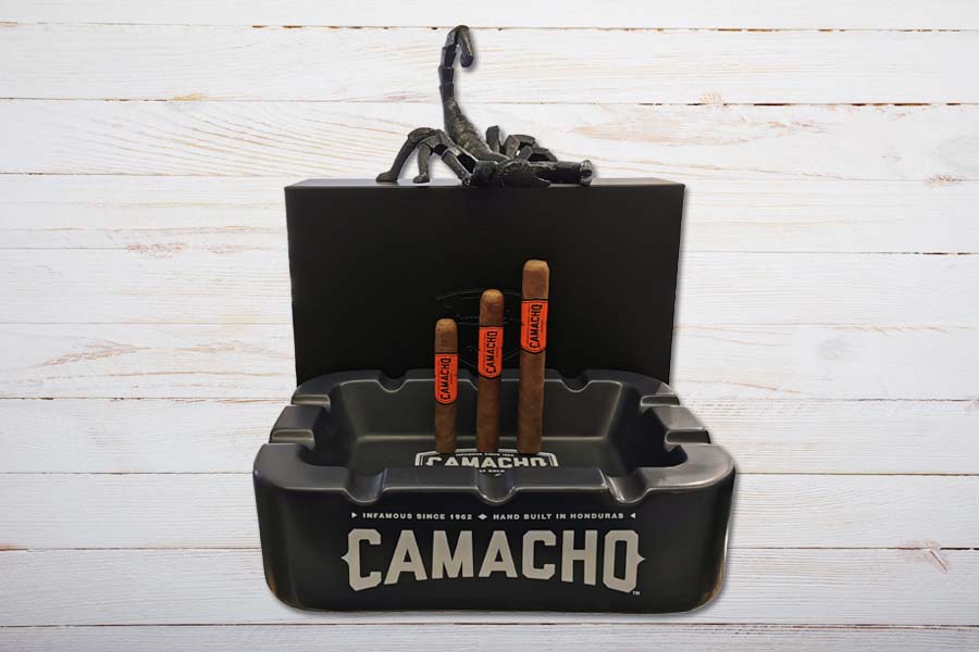 Camacho Big Bold Ashtray, Aschenbecher, Zigarrenascher, schwarz