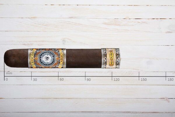 Perdomo Zigarren Nicaragua Bourbon Barrel Aged (BBA) Maduro Robusto, Ring 54, Länge: 127 mm