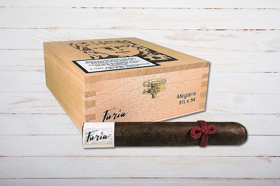 Furia Zigarren mit rotem Wollfaden, Megaera, Toro Especial, Ring 54, Länge: 140 mm, Box 10er