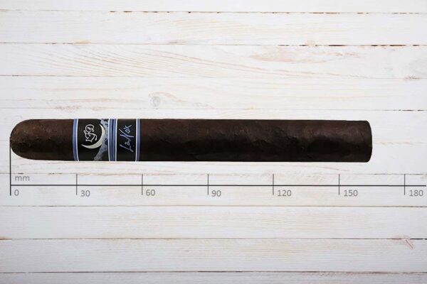La Flor Dominicana LFD Zigarren La Nox. Toro, Ring 50, Länge 165 mm
