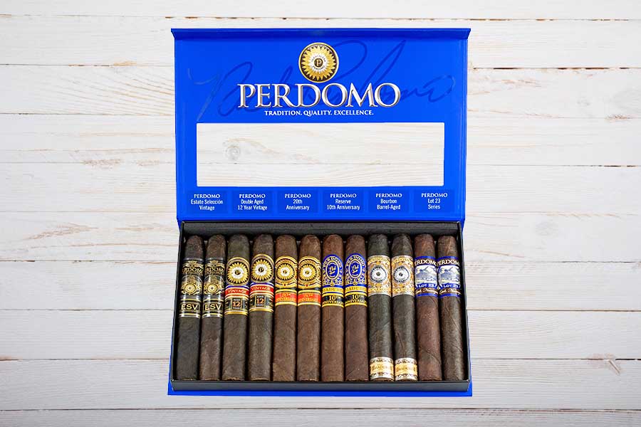 Perdomo Cigars Connoisseur Collection Maduro, Box 12er